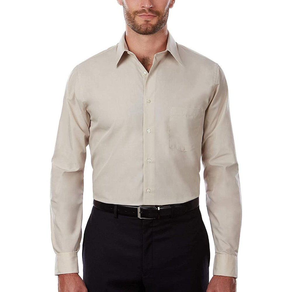 Van Heusen  Men's Dress Shirt Regular Fit Poplin Solid/ 15.5 ( 32/33).